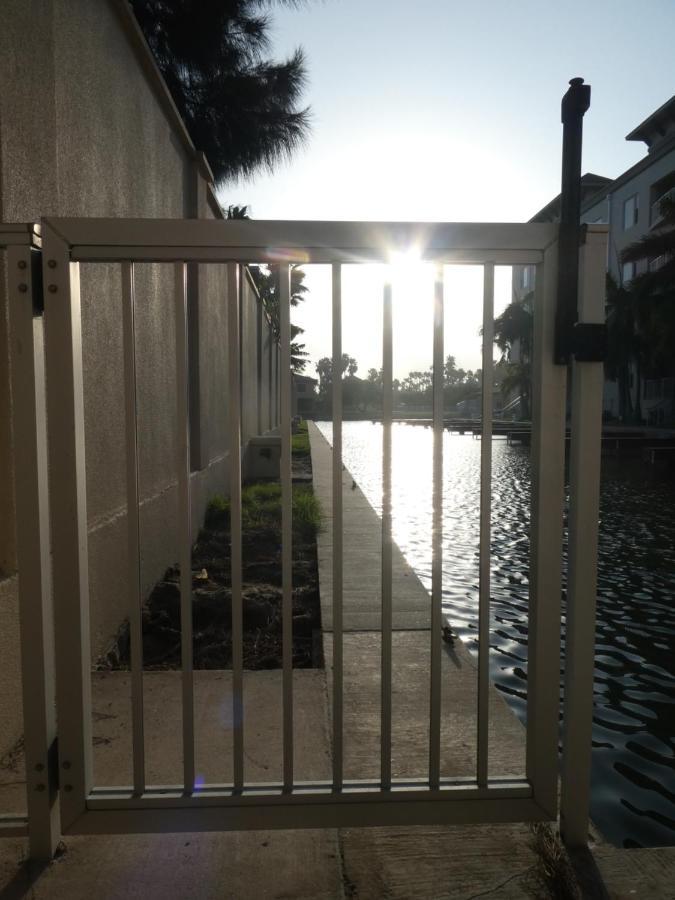 Las Marinas Condominiums With Boat Docks South Padre Island Exterior foto